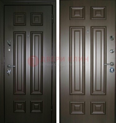 Темная металлическая дверь с МДФ ДМ-136 в квартиру в Архангельске