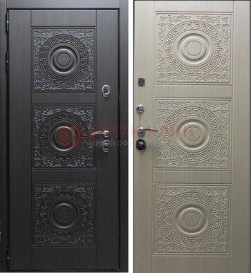Темная стальная дверь с МДФ ДМ-161 для коттеджа в Железнодорожном