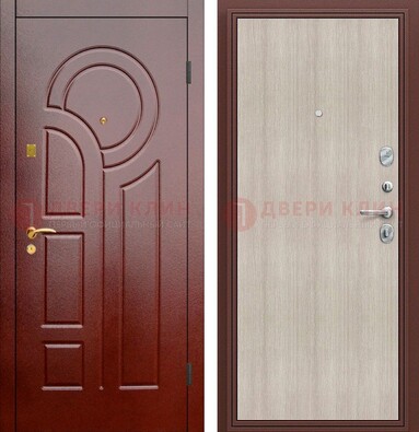 Красная металлическая дверь с МДФ панелями ДМ-368 в Архангельске
