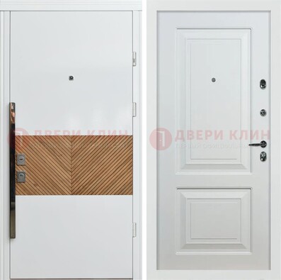 Белая железная дверь с МДФ в квартиру ДМ-476 в Архангельске