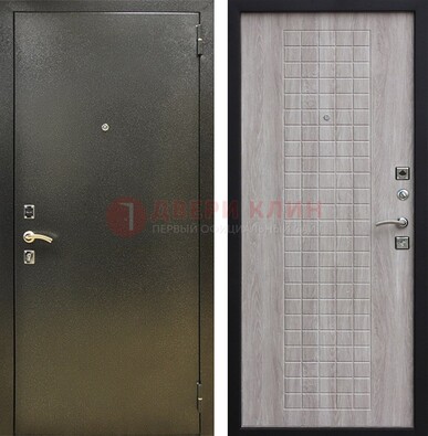 Железная темная дверь с порошковым покрытием и филенчатой МДФ ДП-297 в Архангельске