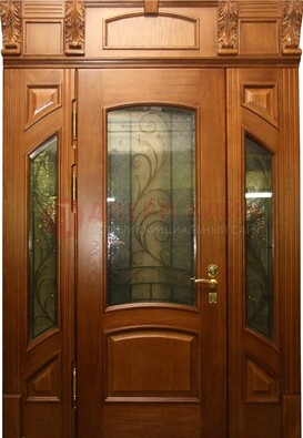 Парадная дверь со стеклянными вставками и ковкой ДПР-36 для дома в Архангельске