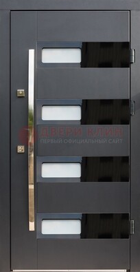 Черная стальная дверь МДФ хайтек со стеклом ДС-16 в Архангельске