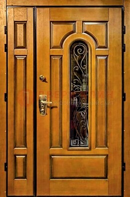 Распашная металлическая дверь со стеклом и ковкой для дома ДСК-152 в Тихвине