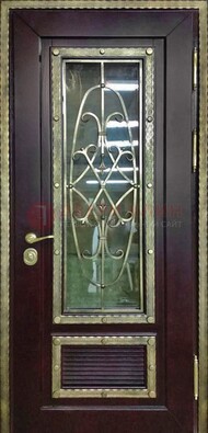 Темная уличная дверь порошок со стеклом и ковкой ДСК-167 в Архангельске