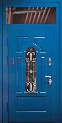 Синяя железная филенчатая дверь со стеклом и ковкой ДСК-97 в Архангельске