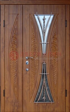Входная классическая дверь с терморазрывом и коричневым МДФ ДВТ-76 в Архангельске