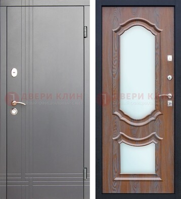 Серая входная дверь со светлой МДФ и зеркалами внутри ДЗ-77 в Архангельске