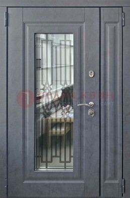 Серая стальная дверь Винорит со стеклом и ковкой ПЛ-29 в Архангельске