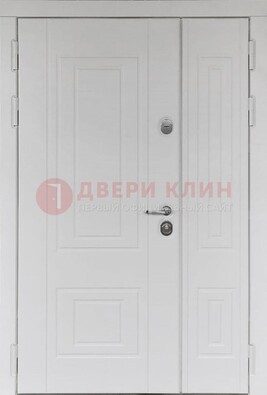 Классическая полуторная входная дверь для дома ПЛ-3 в Архангельске